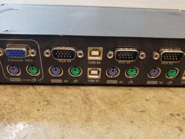 Belkin OmniView 4-Port KVM Switch - Image 5