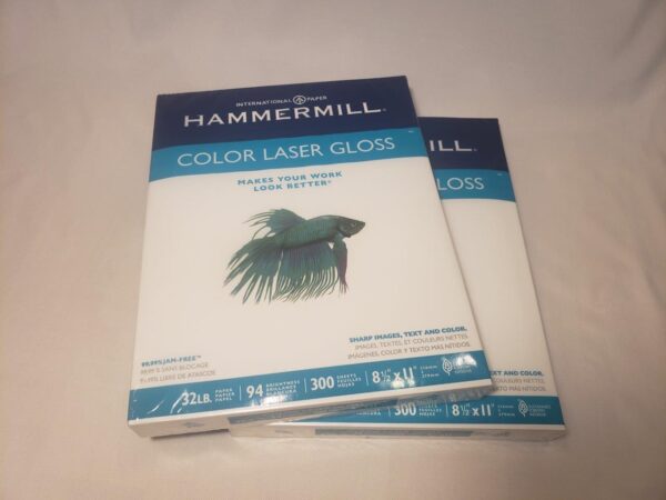 Hammermill Color Laser Gloss Paper, 94 Brightness, 32lb, 8-1/2 x 11, White, 300 Sheets/Pack - Image 2