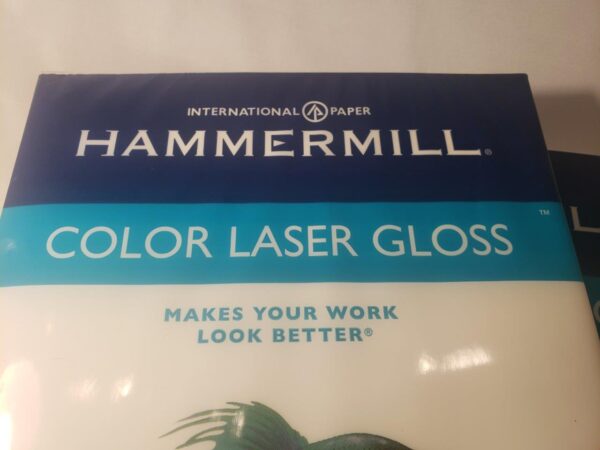 Hammermill Color Laser Gloss Paper, 94 Brightness, 32lb, 8-1/2 x 11, White, 300 Sheets/Pack - Image 3