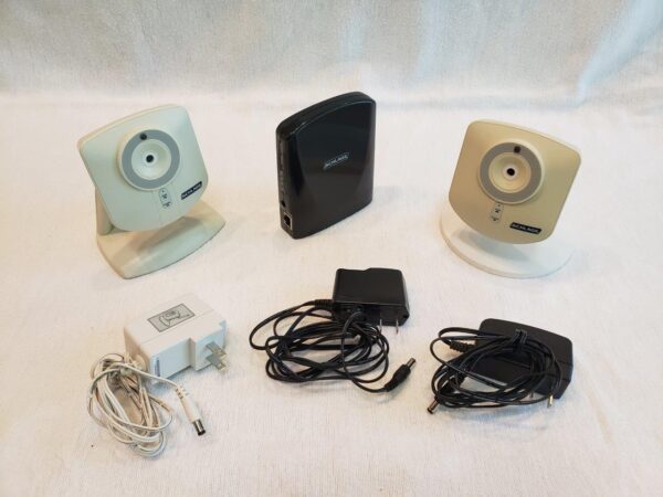 Lot 2 Network LiNK Camera Schlage WCE100 + Schlage BR100 (P2GBR100) Bridge + Schlage LiNK RP200 Z-Wave Light Module - Wireless Control Module