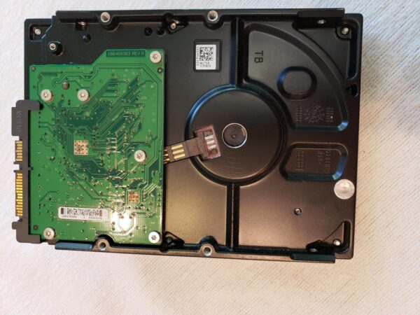 Seagate BarraCuda 7200.10 ST3250410AS 250GB 7200 RPM 16MB Cache SATA 3.0Gb/s 3.5" Internal Hard Drive - Image 4