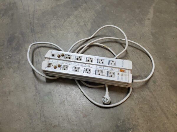 Belkin Pure AV F9A1033-12 Isolator Home Theater Surge Protector, 12FT