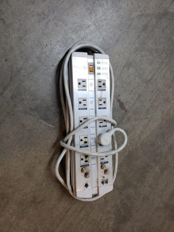 Belkin Pure AV F9A1033-12 Isolator Home Theater Surge Protector, 12FT - Image 8