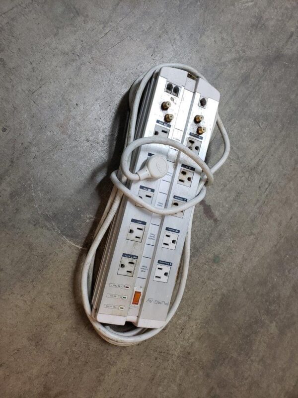 Belkin Pure AV F9A1033-12 Isolator Home Theater Surge Protector, 12FT - Image 9