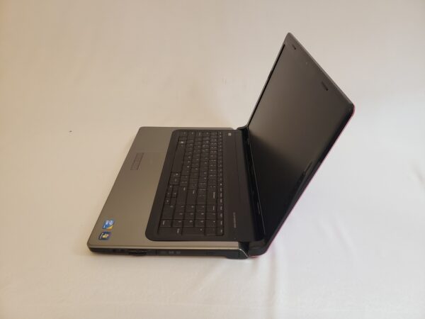 Dell Inspiron 1764 Laptop 17” Screen Notebook P07E001 - Image 6