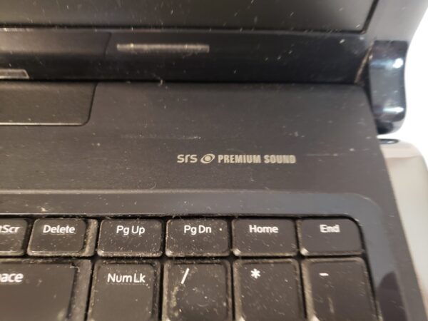 Dell Inspiron 1764 Laptop 17” Screen Notebook P07E001 - Image 15