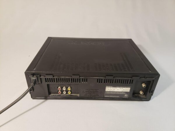 Sony SLV-675HF Video Cassette Recorder Player VCR w/ Hi Fi Stereo - Image 6
