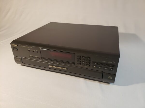 Technics SL-PD5 Stereo MASH CD Player 5-Disc Changer with Digital Output - Image 4