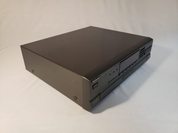 Technics SL-PD5 Stereo MASH CD Player 5-Disc Changer with Digital Output - Image 13