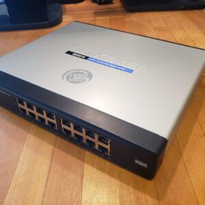 Linksys Cisco SR2016 16-port 10/100/1000 Gigabit Switch