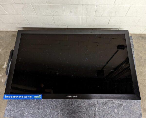 Samsung 650FP-2 65" inch Full HD LCD Monitor FP Series Digital Signage 16: 9, 1920 x 1080, DVI HDMI VGA