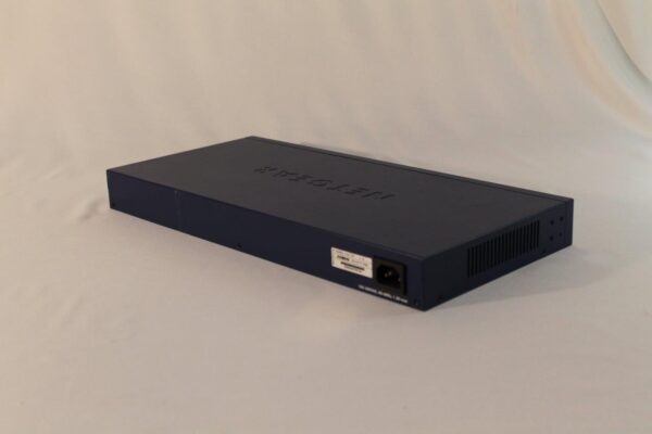 NETGEAR ProSafe FS750T2 48-port 10/100Base-TX Smart switch w/ 2 Gigabit ports - Image 6