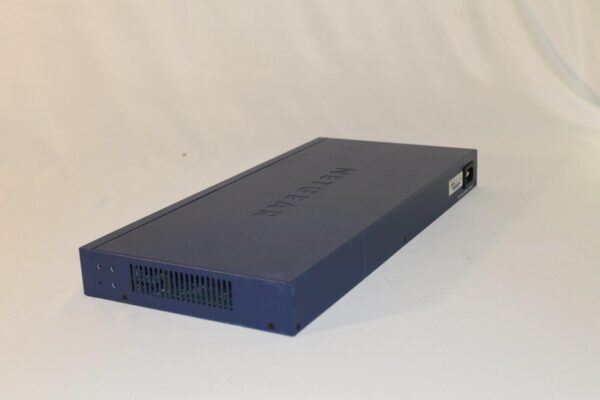 NETGEAR ProSafe FS750T2 48-port 10/100Base-TX Smart switch w/ 2 Gigabit ports - Image 9