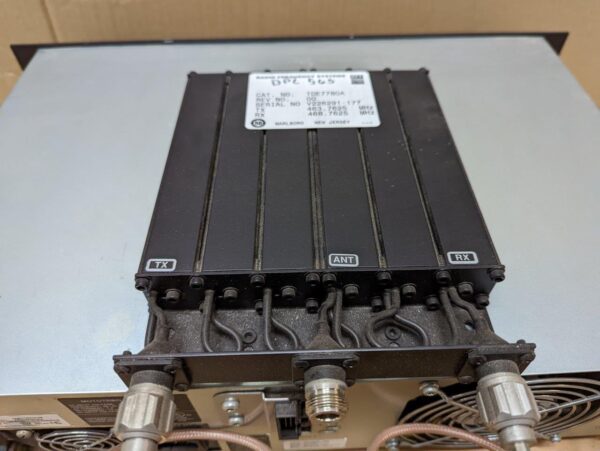 Motorola XPR8300 UHF Repeater, Model AAM27TRR9JA7AN + RFS Radio Frequency Systems Mobile Duplexer TDE7780A + Antena - Image 30