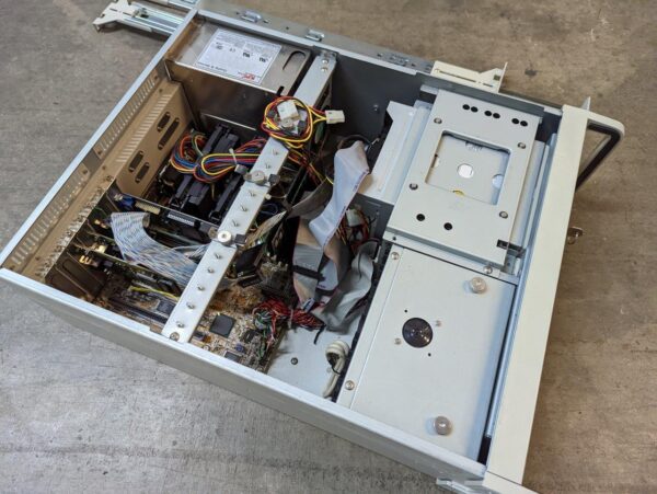 KPI USA Server Case with Rails - Image 13