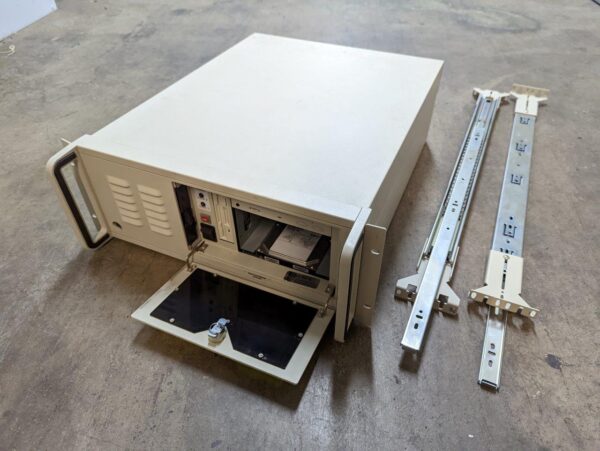 KPI USA Server Case with Rails - Image 8